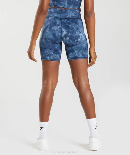Blauer Sprühfarbstoff am Seeufer Kleidung Gymshark Frauen Elevate-Radhose 04P867