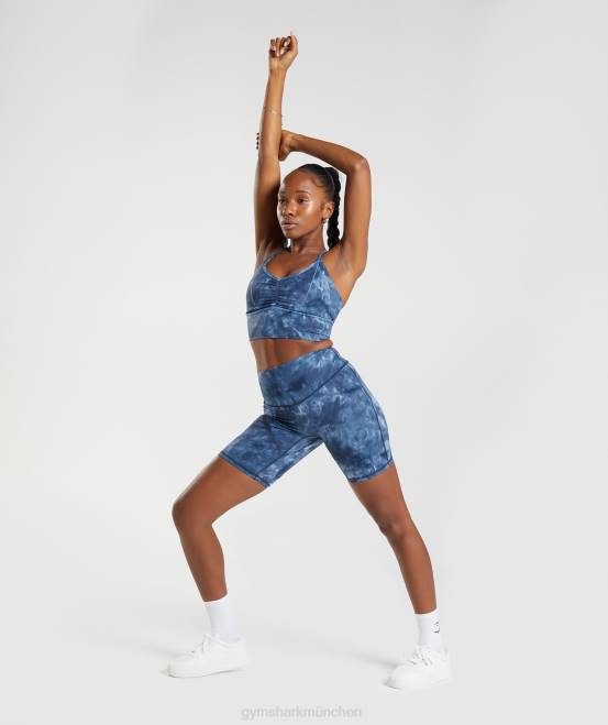 Blauer Sprühfarbstoff am Seeufer Kleidung Gymshark Frauen Elevate-Radhose 04P867
