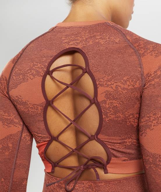 Sturmrot/Kirschbraun Kleidung Gymshark Frauen Nahtloses Camo-Oberteil mit Schnürung am Rücken anpassen 04P8449