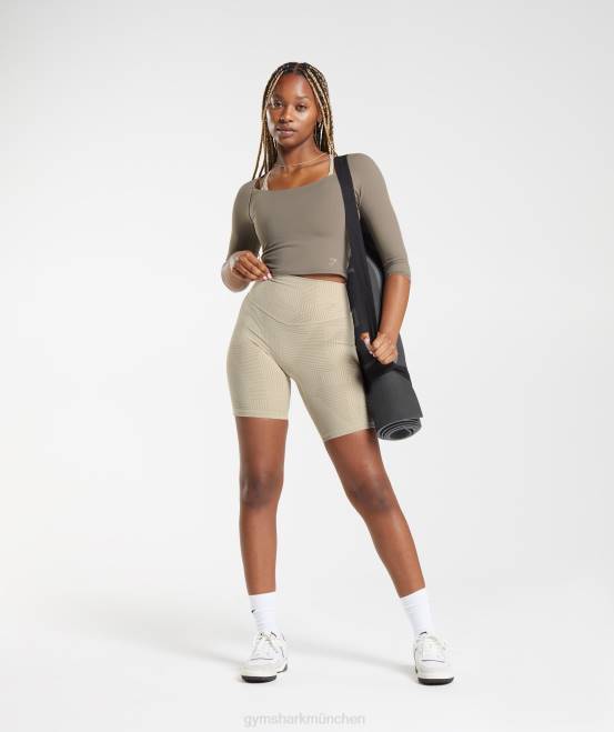 braun gebürstet Kleidung Gymshark Frauen Erhöhtes Crop-Top mit 3/4-Ärmeln 04P8435