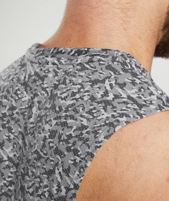 Onyxgrau Kleidung Gymshark Männer Reagieren Sie mit dem Drop-Arm-Tank 04P8968