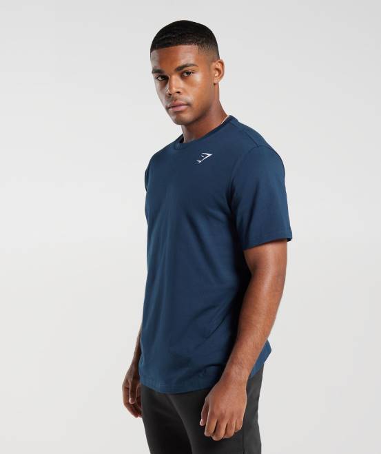 Marine Kleidung Gymshark Männer T-Shirt mit Wappen 04P8586