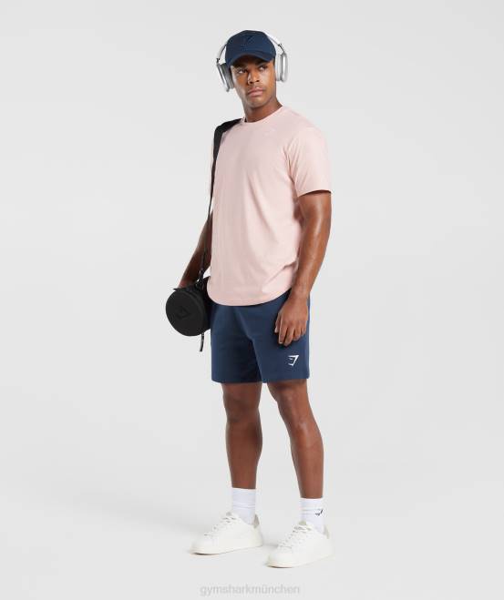 nebliges Rosa Kleidung Gymshark Männer T-Shirt mit Wappen 04P8680