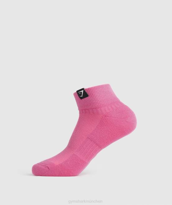 Fuchsia/Blau/Traubenblau Zubehör Gymshark unisex Viertelsocken mit gewebten Laschen, 3er-Pack 04P81107